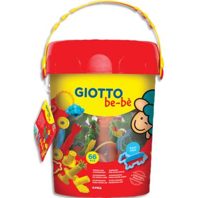 Seau de 66 accessoires Giotto pour pâtes à jouer, couleurs et formes assorties