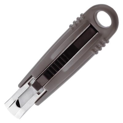 Cutter avec rev�tement plastique