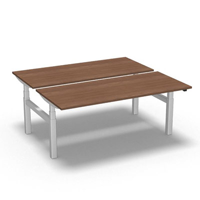Ensemble de 2 tables de bureau rectangulaires Easy Up L. 180 x P. 80 cm dcor noyer ambr sur pitement finition blanc rglable en hauteur par commande lectrique