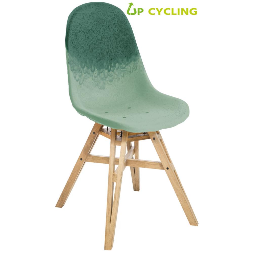 Chaise upcyl�e Ida coque plastique Rivi�re et Galet - 4 pieds bois Ch�ne massif