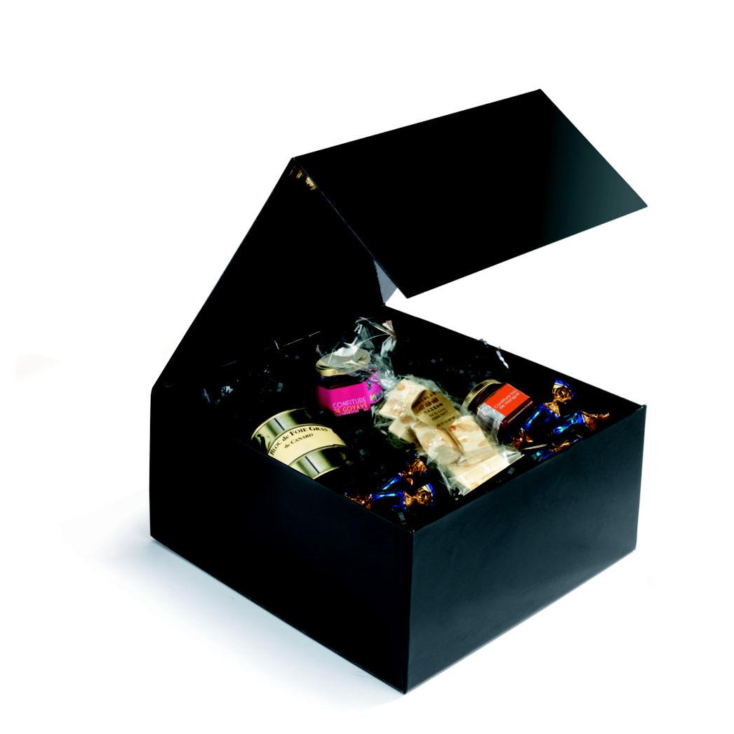 Bote cadeau carton fermeture aimante L.22,5 x l.22,5 x H.10,5 cm - Noir brillant (paquet 10 units)