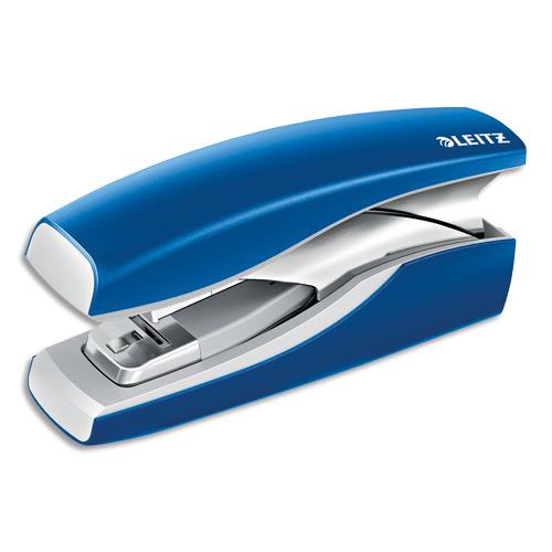 Agrafeuse Leitz NeXXt Softpress Flat Clinch - sur socle - agrafes 24-26/6, 24/8 - capacit 30 feuilles - bleue