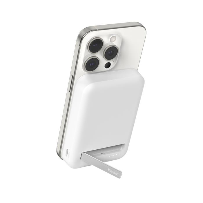 Batterie de secours externe (power bank) - Belkin boostcharge pro 8000 mah recharge sans fil blanc